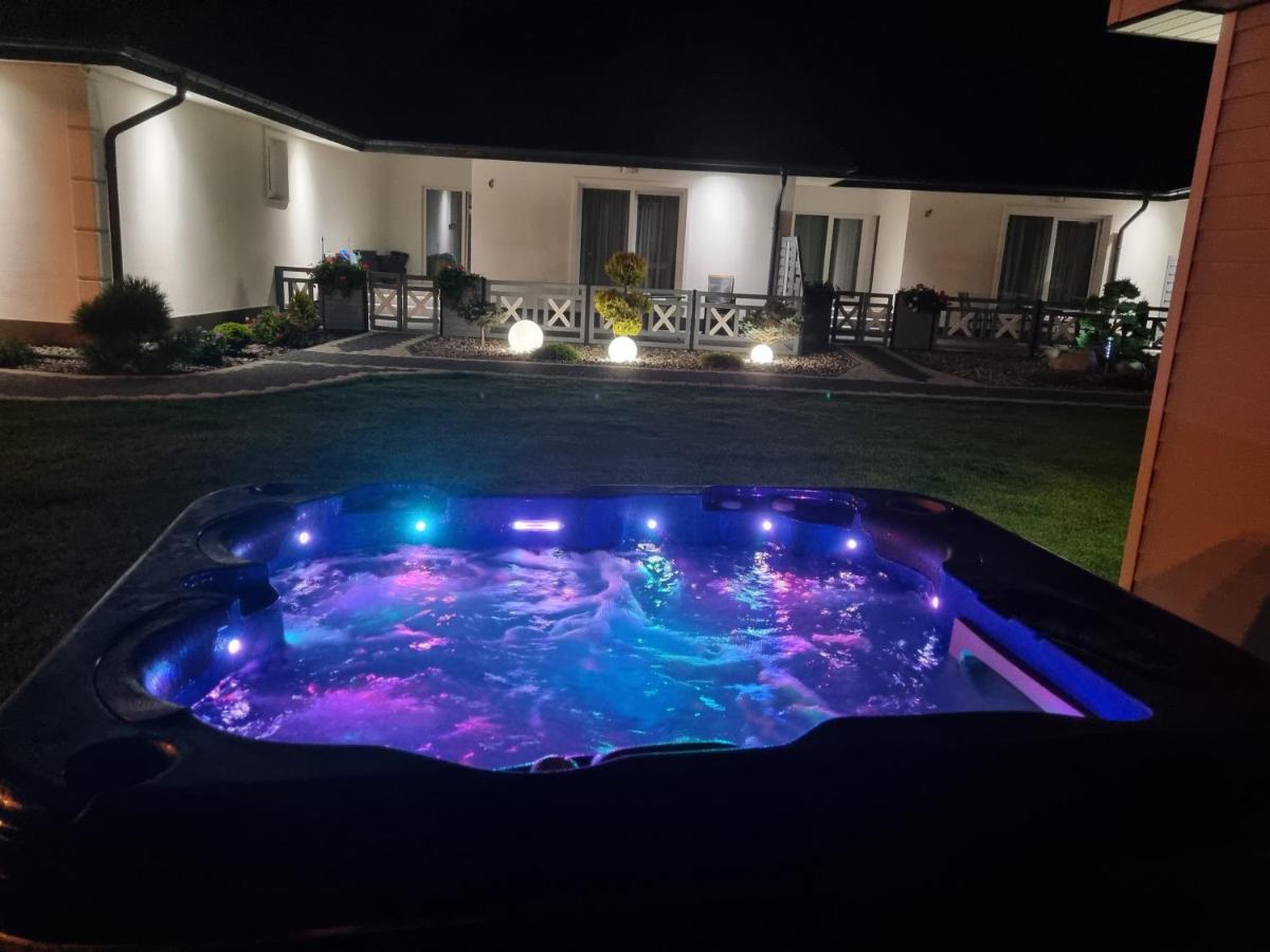 Apartamenty Dzemejra - Jumeirah Ujście-Darłowskie Buitenkant foto